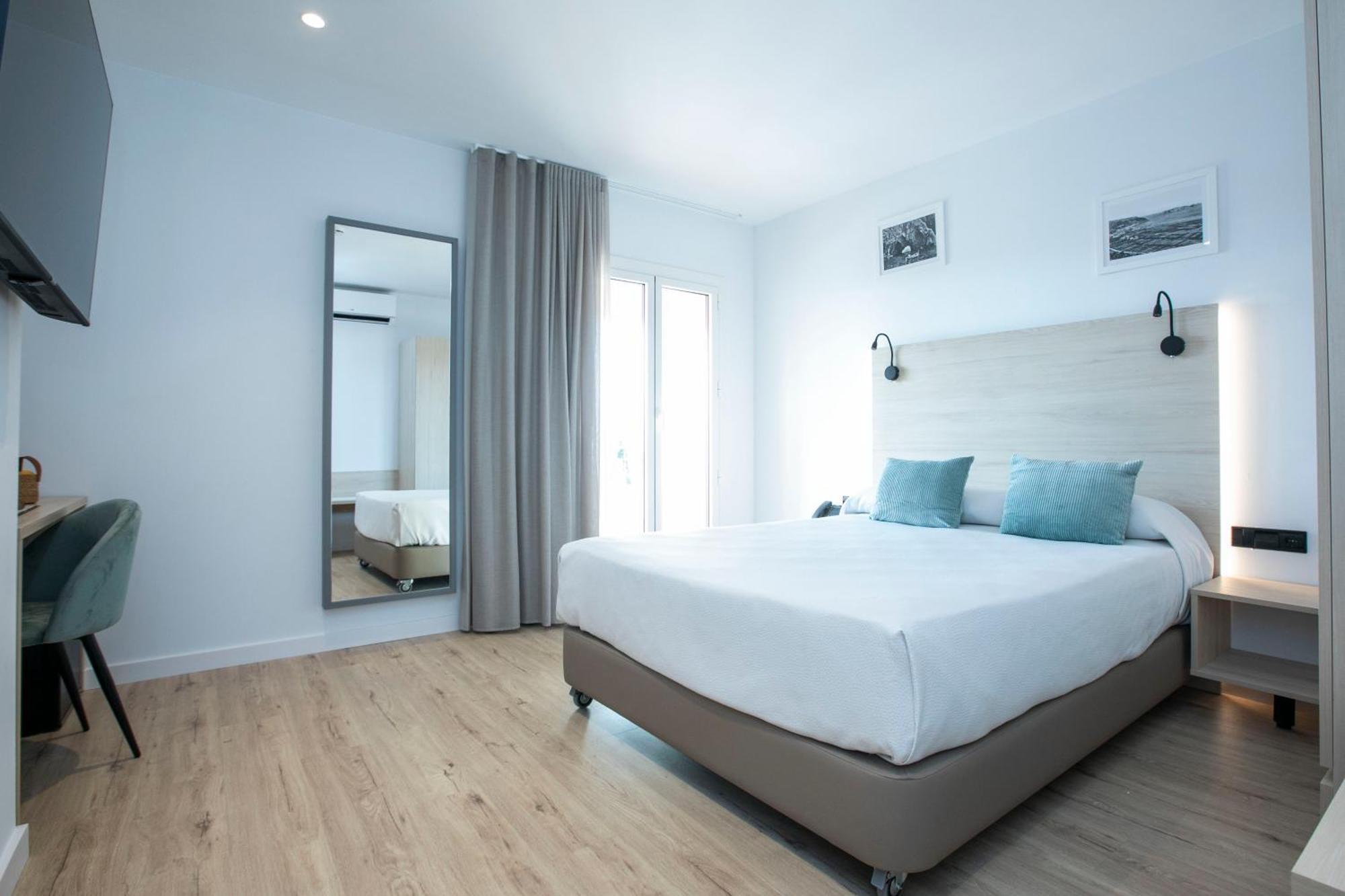 Hotel Coral Boutique By Gaiarooms L'Estartit Luaran gambar